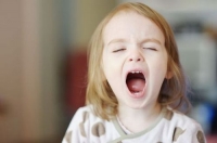 Причины запаха изо рта у детей